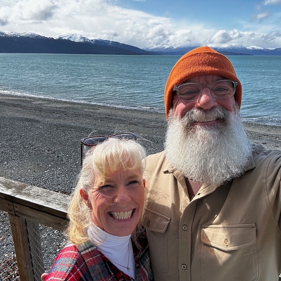 Meet your Posher, Sandie - Picture 1 of 2